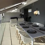 Vivi Homes - Sol Garden Pool, Terrace & Golf شقة *