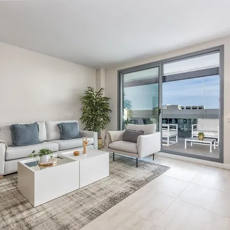 Vivi Homes - Sol Garden Pool, Terrace & Golf エステポナ