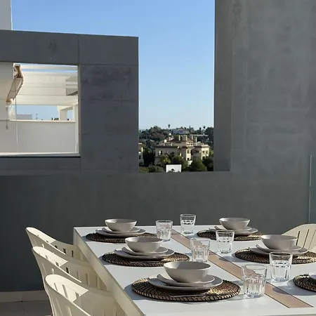 Vivi Homes - Sol Garden Pool, Terrace & Golf Apartment Estepona