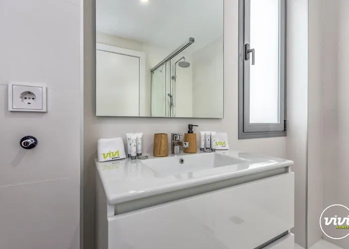 Vivi Homes - Sol Garden Pool, Terrace & Golf Apartament